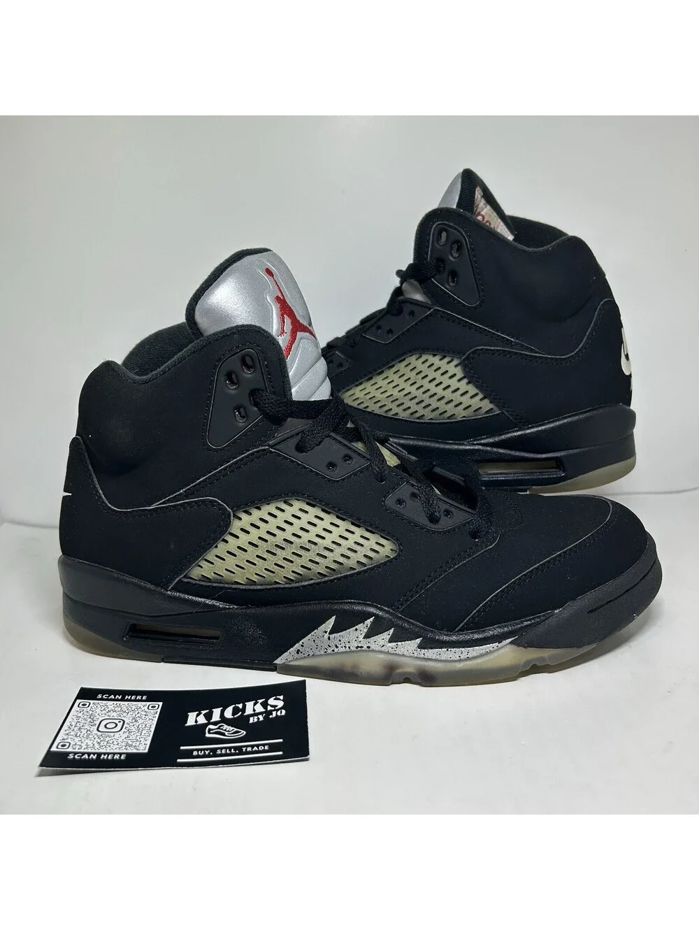 Air Jordan 5 Retro Black Metallic 2016 - Size 7.5 - (845035-003)